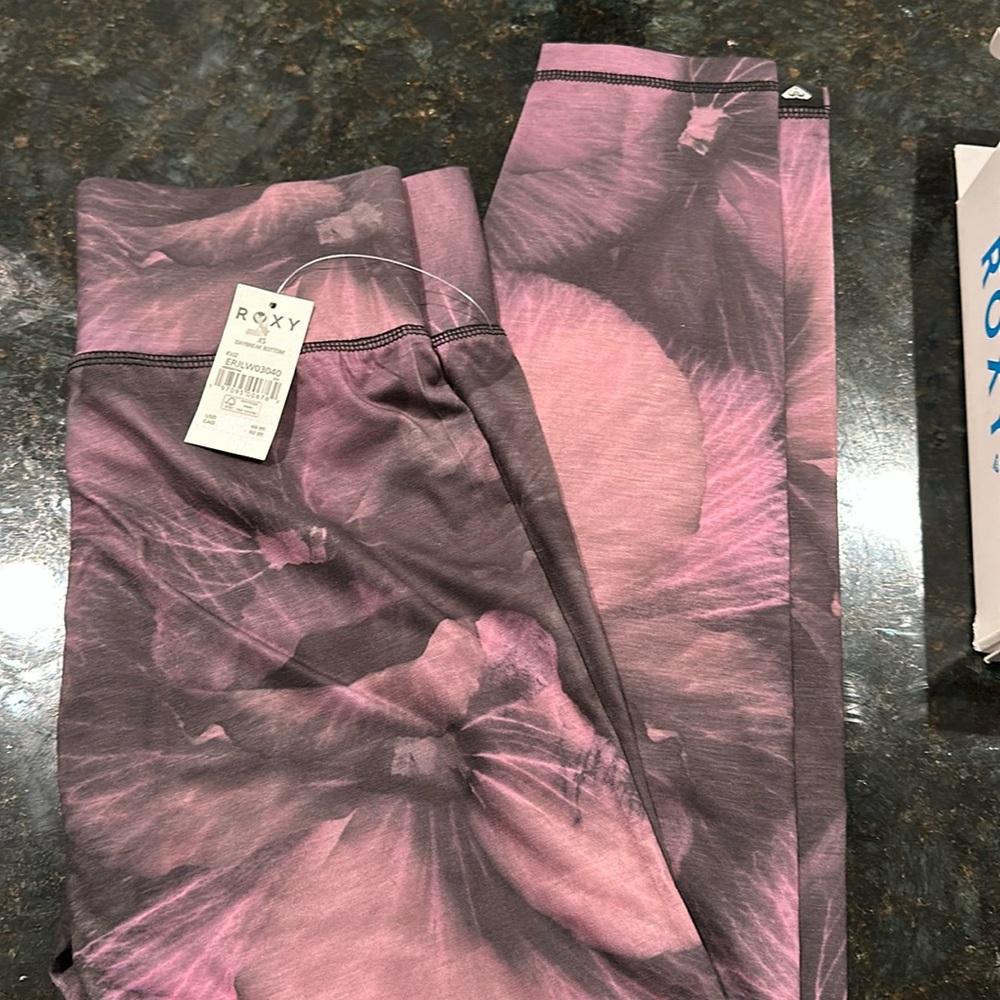 Roxy base layer mid weight layering bottom size XS